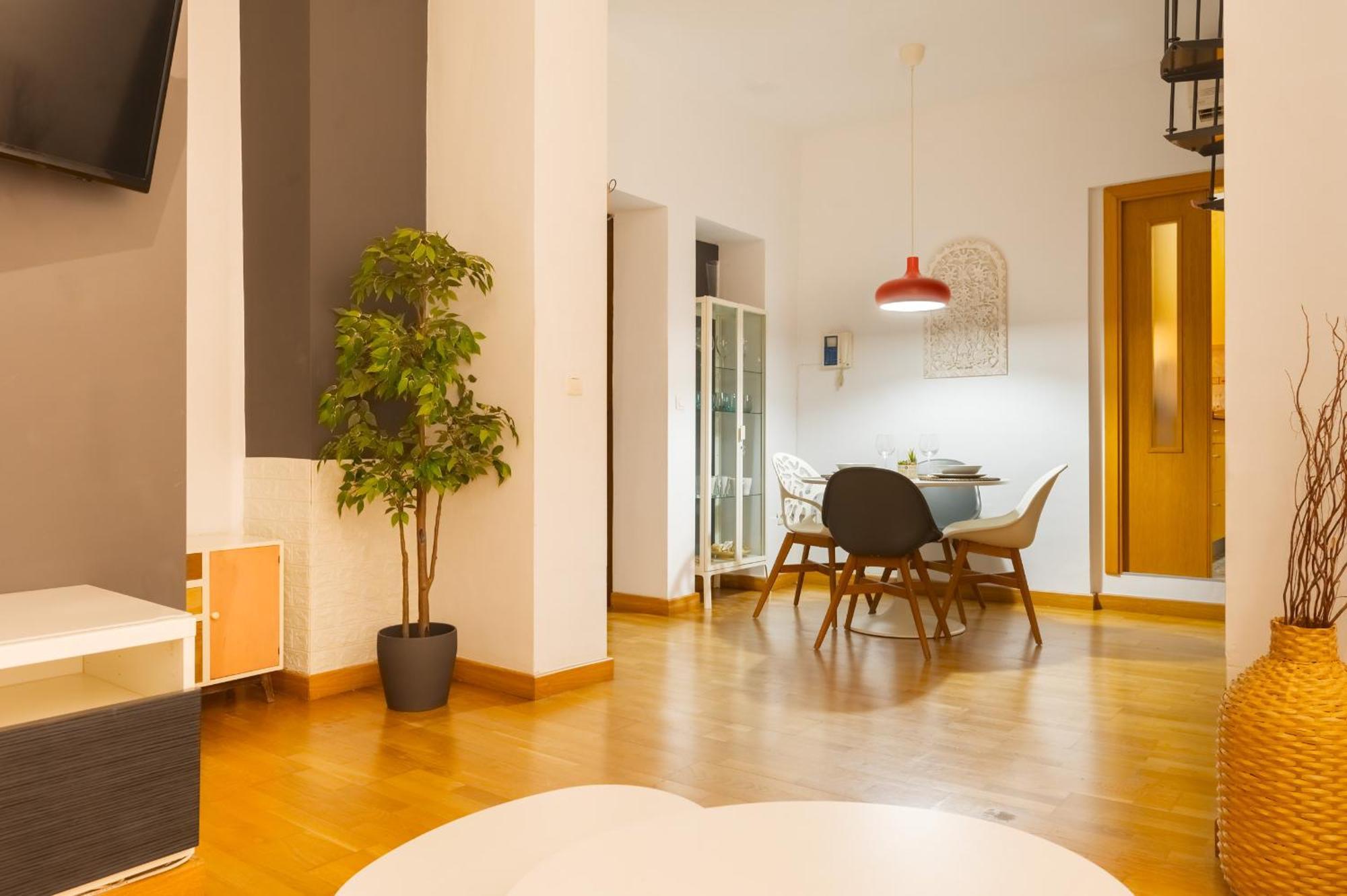 Duplex Moderno Alameda Sevilha